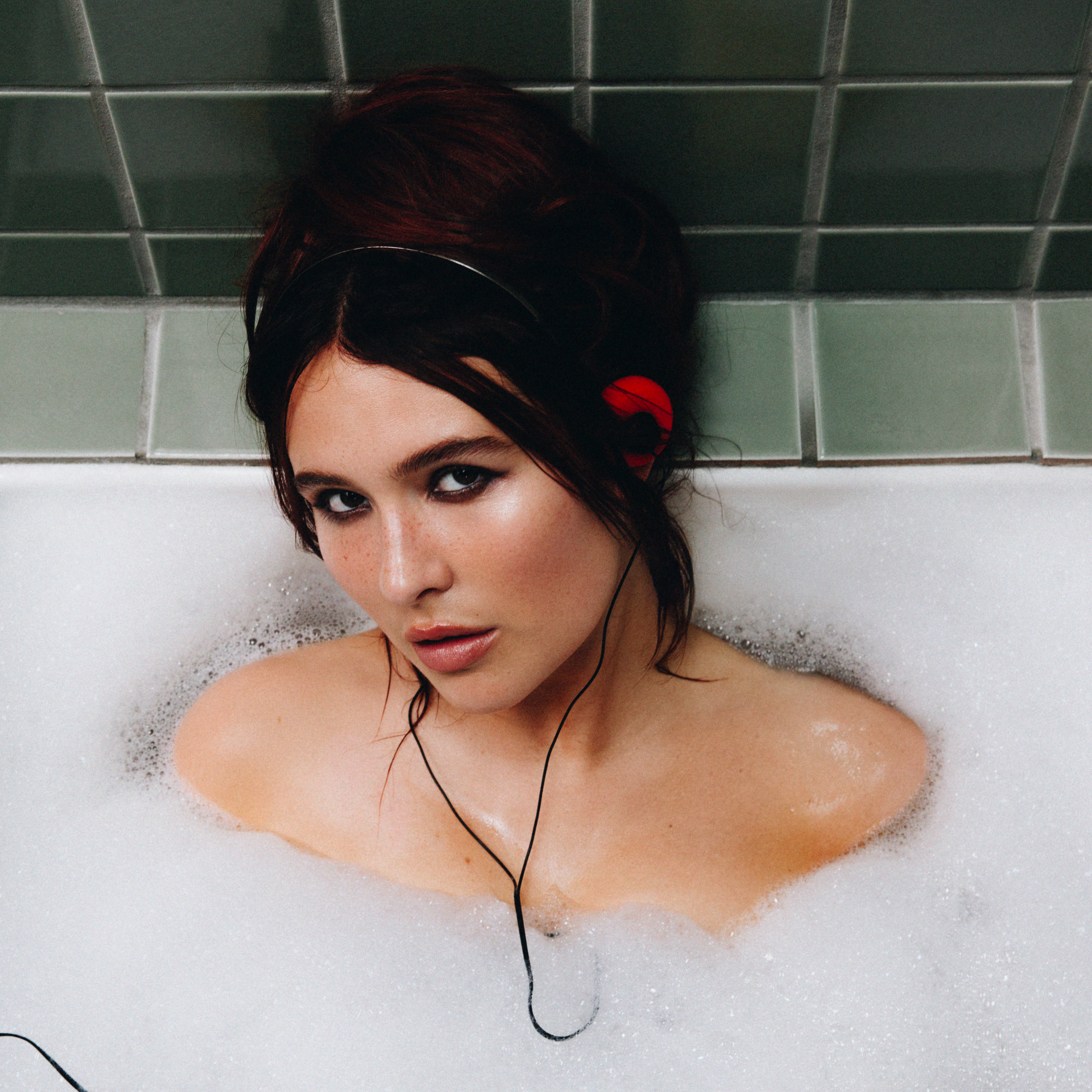 Confessions: An Unexpected Turn of Events (Digital Deluxe)